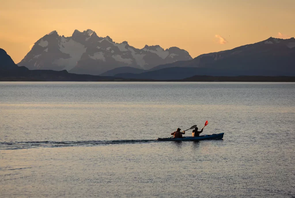 Kayak por el Fiordo