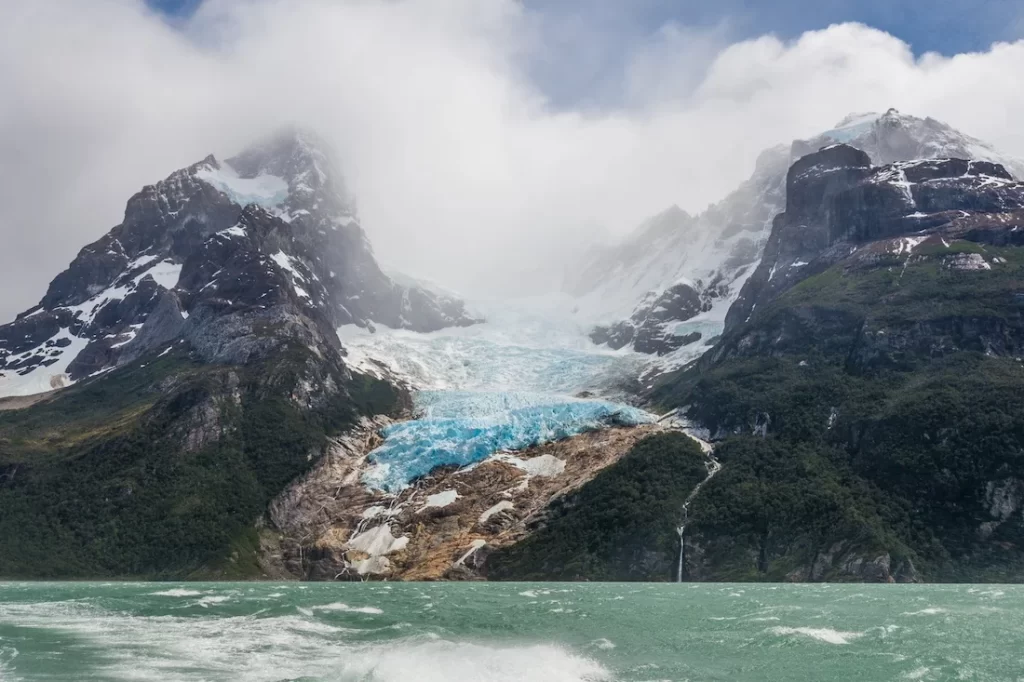 GLACIAR BALMACEDA-hero_1