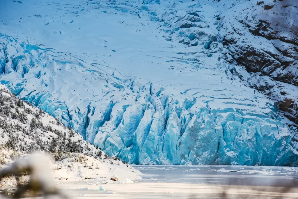 GlaciarSerrano_PNBernardoOhiggins_hero-2